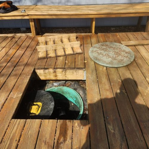 Septic tank under your porch? No problem for Jay’s. We carefully opened access, serviced the system, and made sure everything was handled cleanly and safely; even in tight or tricky spaces like this.